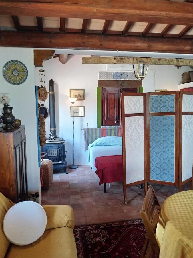 Il Corbezzolo Suite Appartament Castelluzzo Bagian luar foto