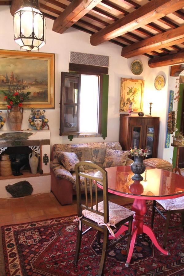 Il Corbezzolo Suite Appartament Castelluzzo Bagian luar foto